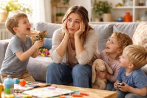 découvrez des conseils pratiques pour retrouver patience et sérénité avec vos enfants quand la fatigue prend le dessus.