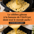 Un gâteau à la banane doré, fraîchement cuit dans un AirFryer, sur une assiette élégante.