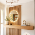 Console d'entrée moderne en bois décorée avec des plantes et un miroir
