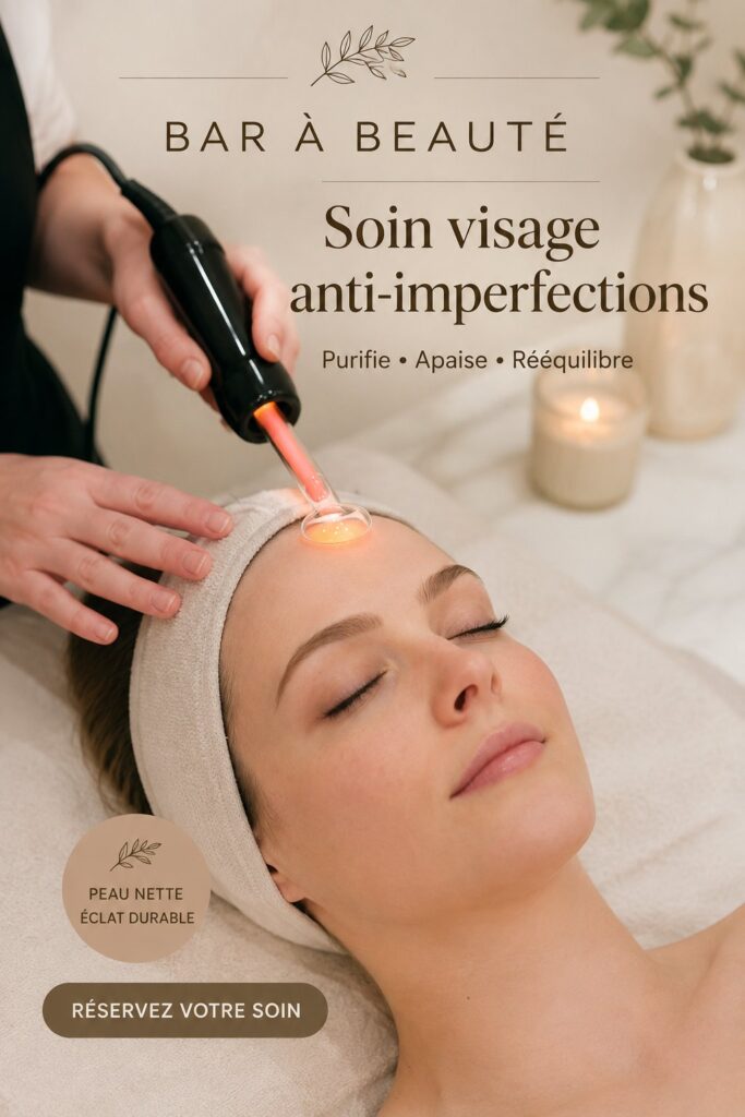 Femme recevant un facial anti-acné dans un environnement apaisant.
