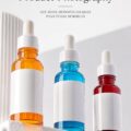 Produits de soins La Roche-Posay sur un fond naturel